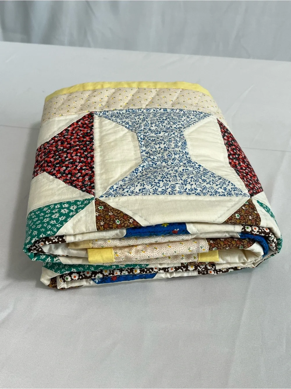 Vintage Spool Lap Quilt 40x42 Handmade, Yellow Border, Cotton